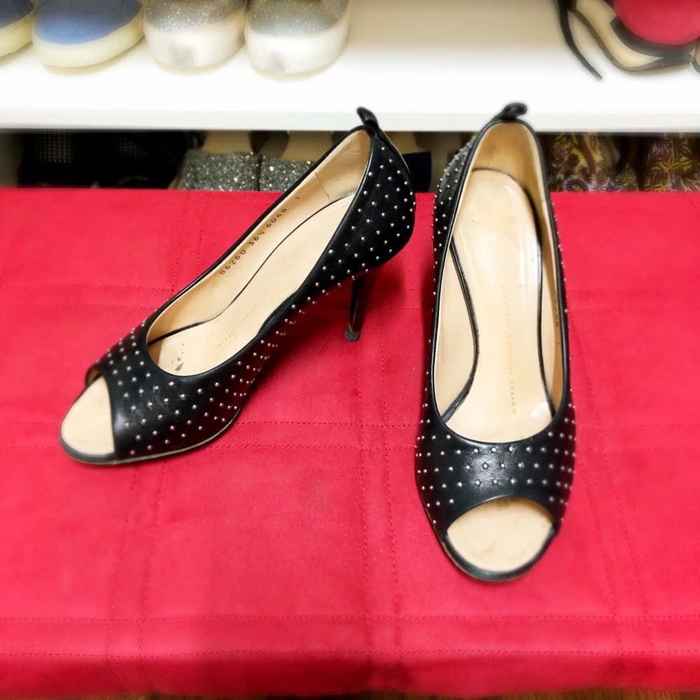 Authentic designers shoes:  Giuseppe zanotti!